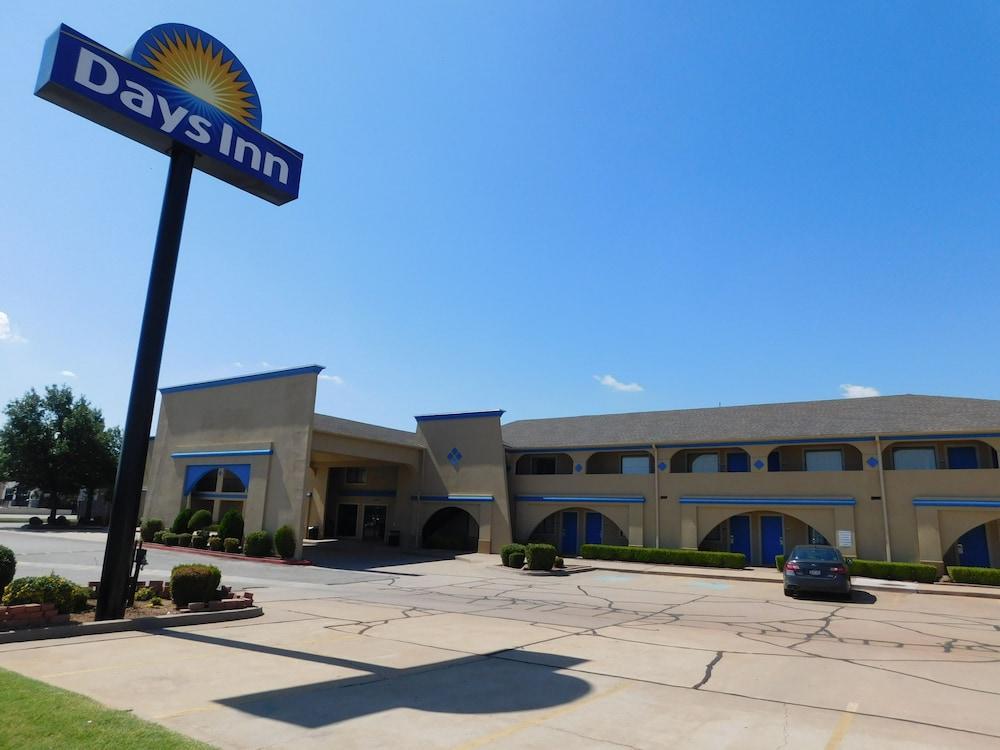 Warr Acres Days Inn By Wyndham Oklahoma City Nw Expressway מראה חיצוני תמונה