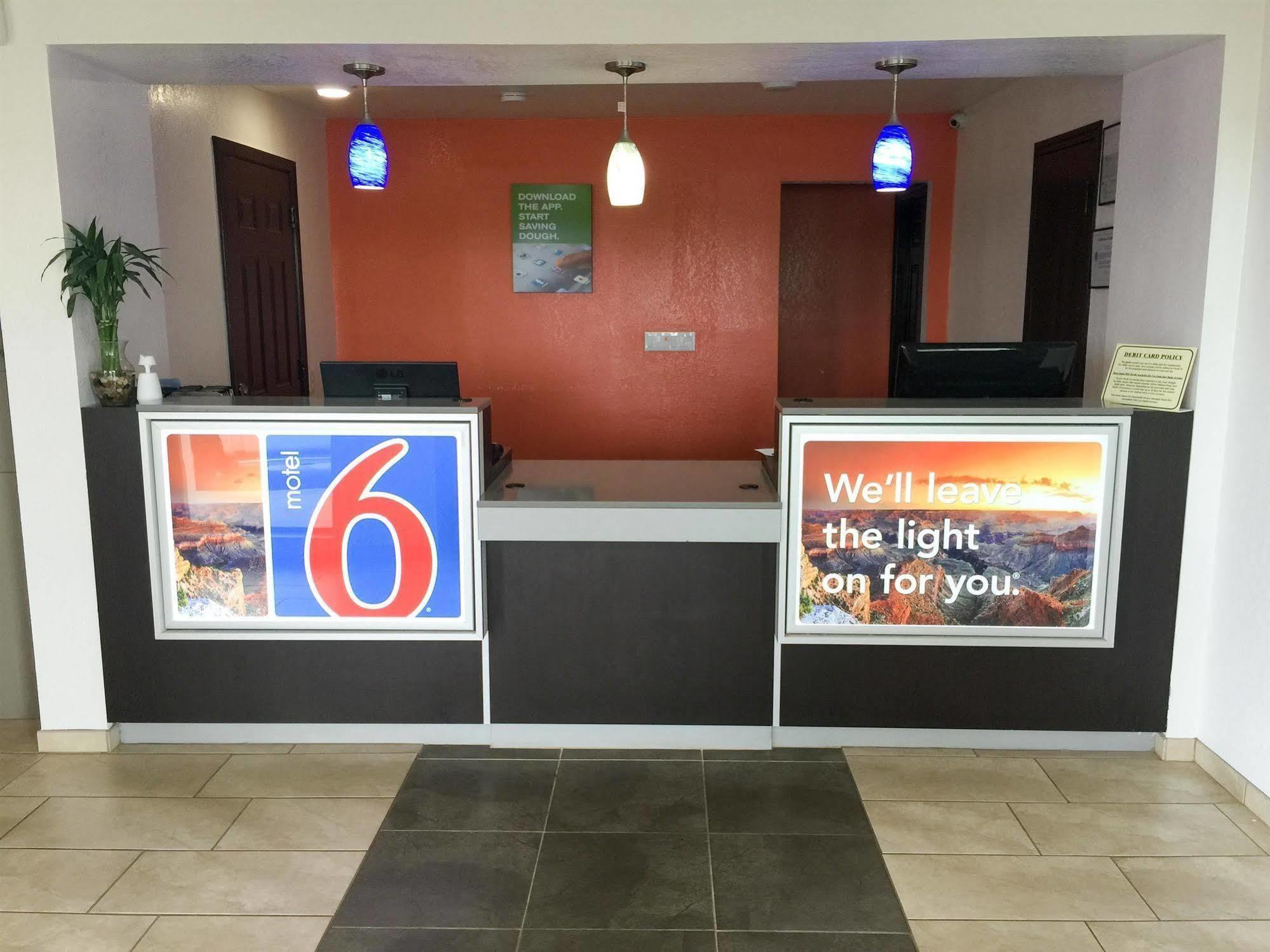 Warr Acres Days Inn By Wyndham Oklahoma City Nw Expressway מראה חיצוני תמונה