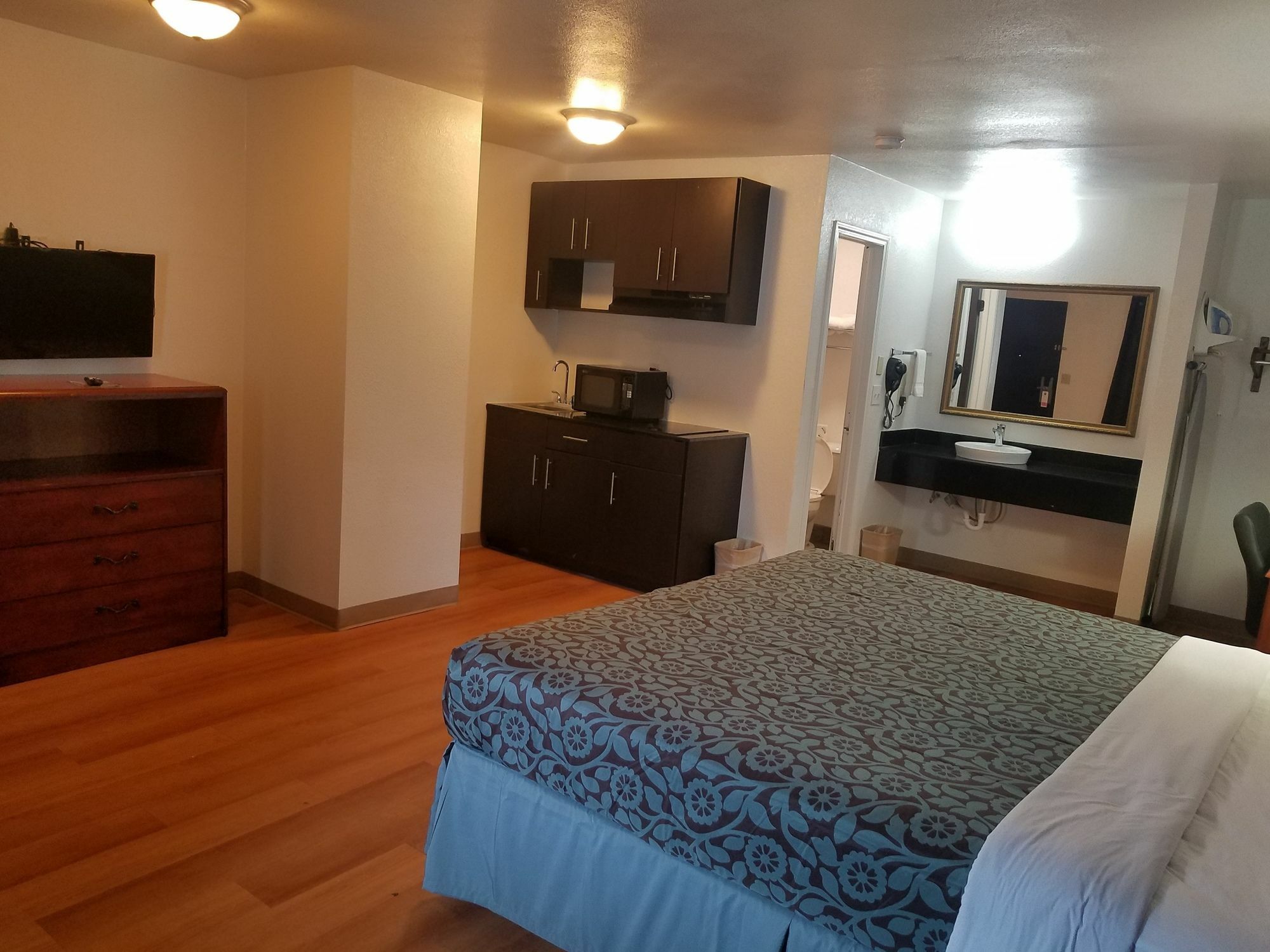 Warr Acres Days Inn By Wyndham Oklahoma City Nw Expressway מראה חיצוני תמונה